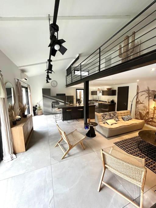 Superbe Maison Avec Jacuzzi Ventabren Εξωτερικό φωτογραφία