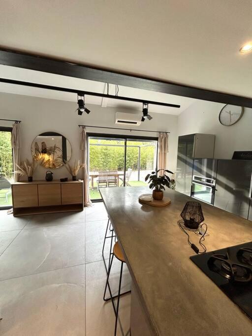 Superbe Maison Avec Jacuzzi Ventabren Εξωτερικό φωτογραφία