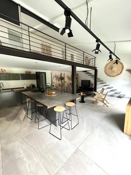 Superbe Maison Avec Jacuzzi Ventabren Εξωτερικό φωτογραφία