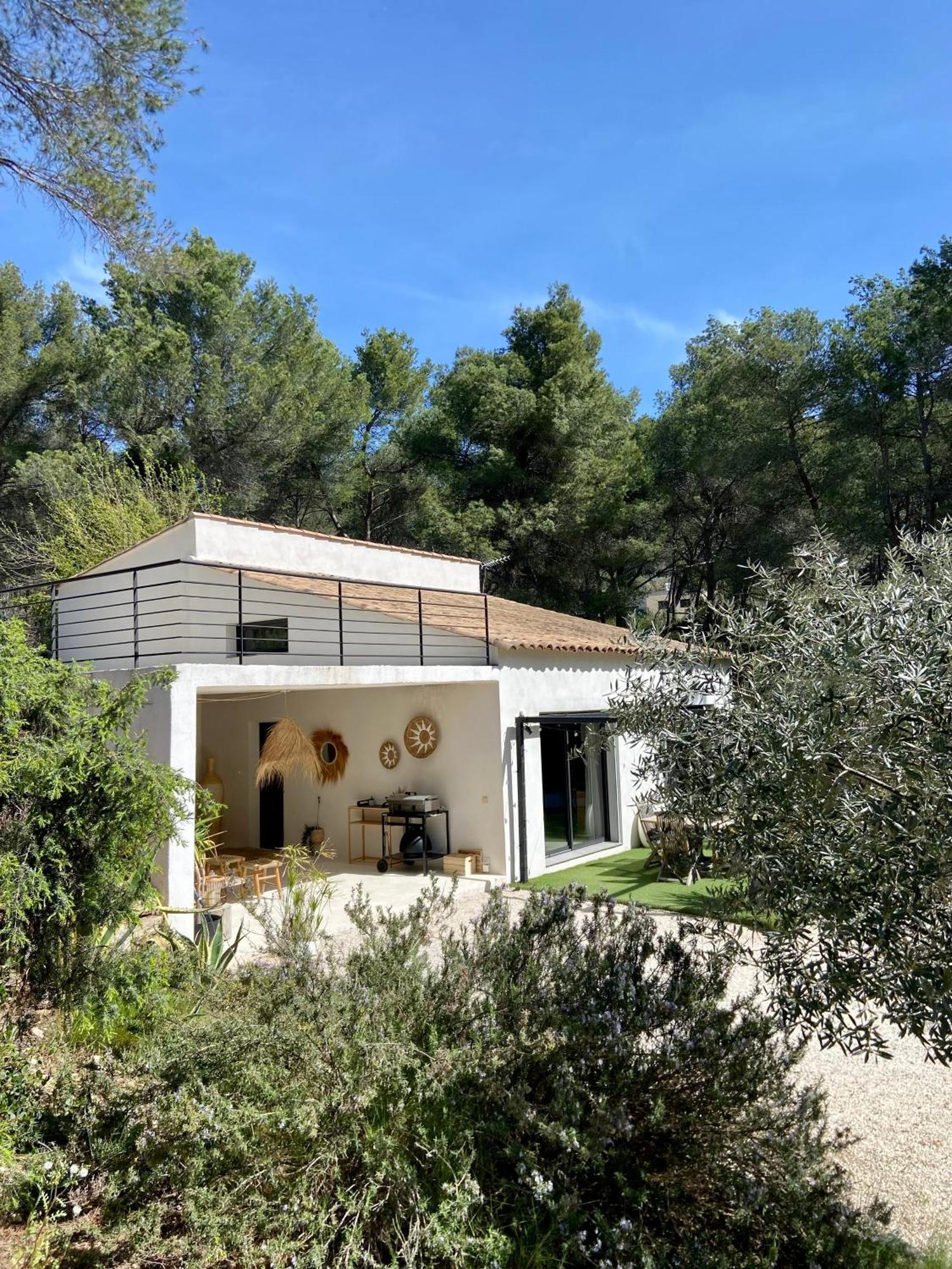 Superbe Maison Avec Jacuzzi Ventabren Εξωτερικό φωτογραφία